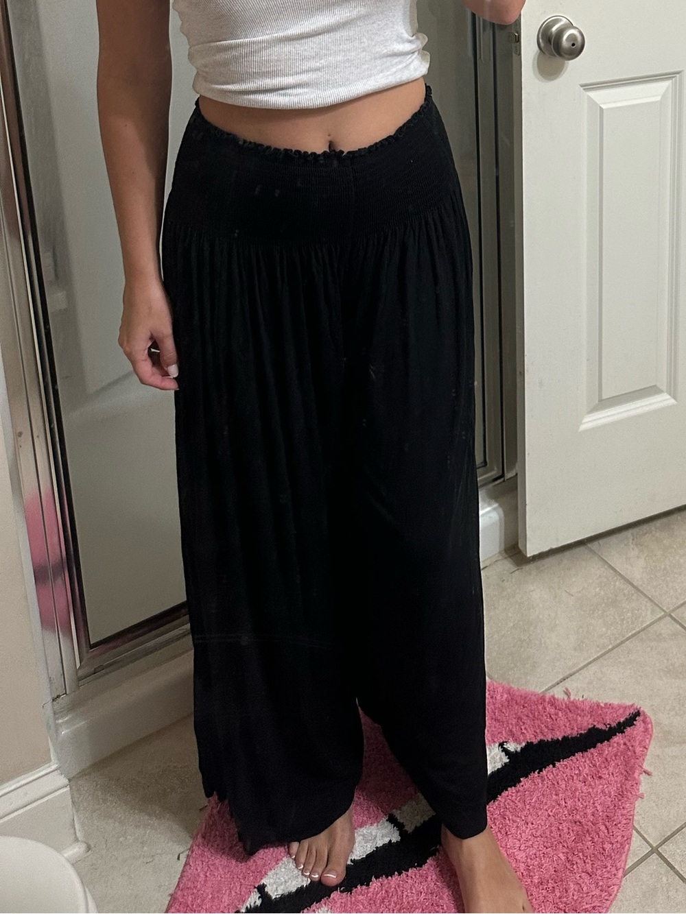 NATURAL LIFE Black pants with Smocked Waist